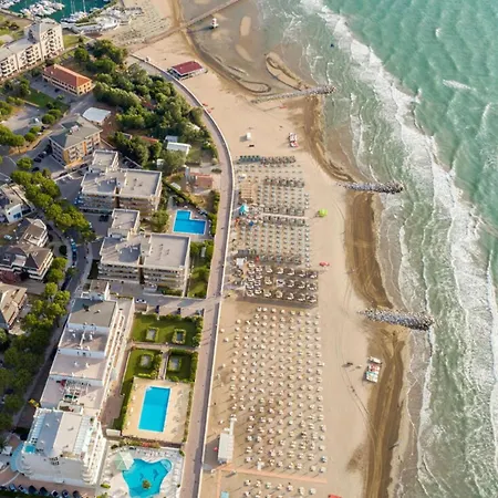 With Private Fenced Garden Lignano Sabbiadoro