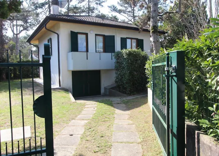 With Private Fenced Garden Willa Lignano Sabbiadoro