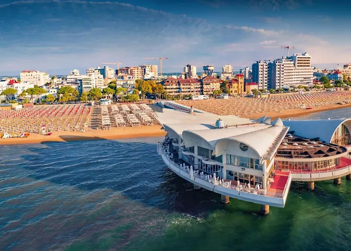 Willa With Private Fenced Garden Lignano Sabbiadoro